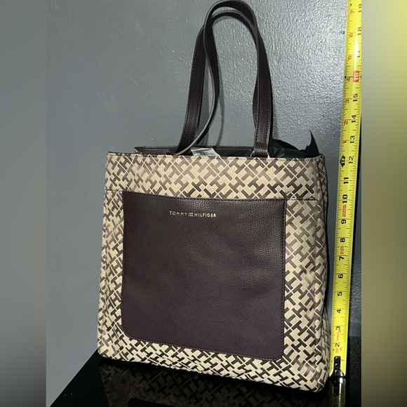 NWT Tommy Hilfiger Tote Bag - Picture 8 of 8